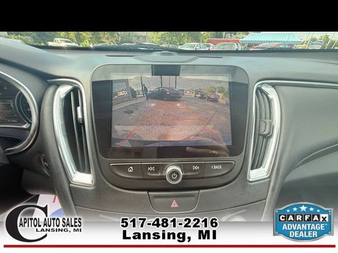 Used 2017 Chevrolet Malibu LT w/ Leather Package FWD image 24