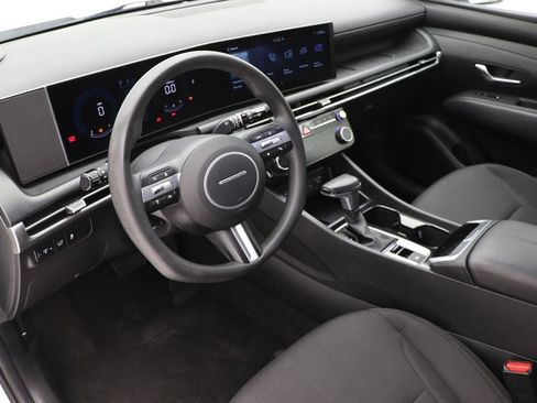 Used 2025 Hyundai Tucson SEL image 13