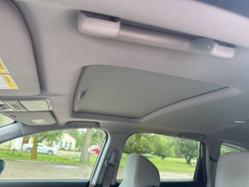 Used 2018 Honda CR-V EX image 11