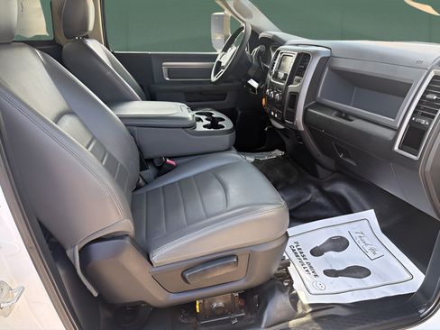Used 2015 RAM 3500 Tradesman w/ Power & Remote Entry Group RWD image 11