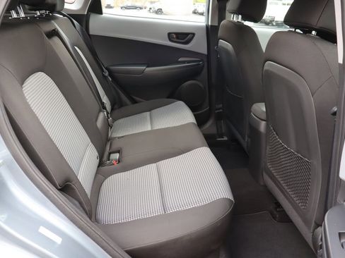 Used 2019 Hyundai Kona SE w/ Cargo Package FWD image 18
