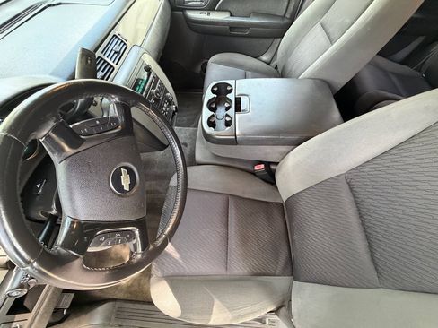 Used 2009 Chevrolet Suburban LS RWD image 10