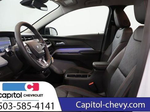 Used 2027 Chevrolet Bolt RS FWD image 12