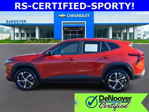 Used 2024 Chevrolet Trax RS image 8