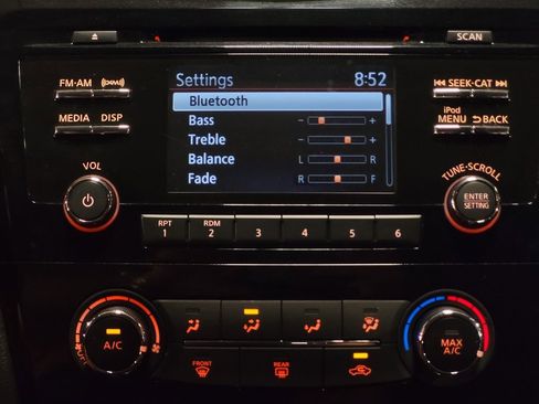 Used 2017 Nissan Rogue S image 25