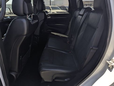 Used 2020 Jeep Grand Cherokee Altitude AWD/4WD image 8