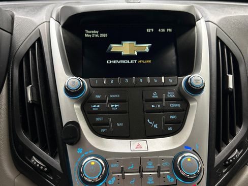 Used 2017 Chevrolet Equinox Premier w/ Enhanced Convenience Package FWD image 17