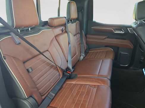 Used 2022 GMC Sierra 1500 Denali Ultimate AWD/4WD image 17