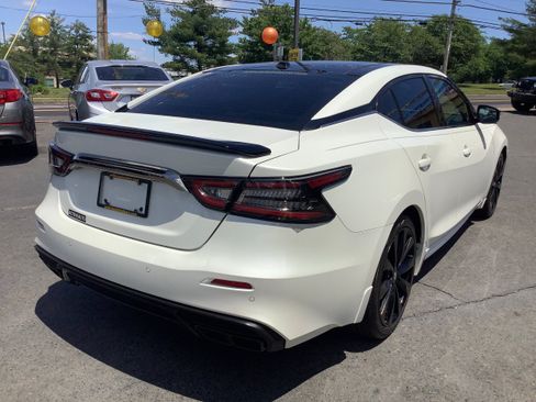 Used 2019 Nissan Maxima SR w/ Premium Package FWD image 7