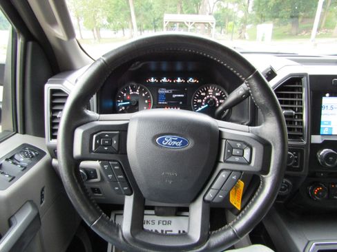 Used 2018 Ford F150 XLT w/ Equipment Group 302A Luxury AWD/4WD image 24