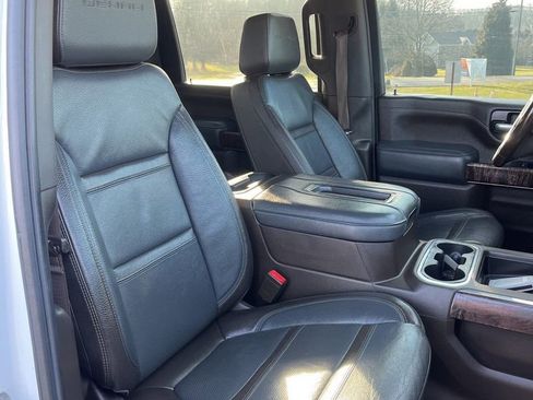 Used 2021 GMC Sierra 2500 Denali w/ Denali Ultimate Package image 16