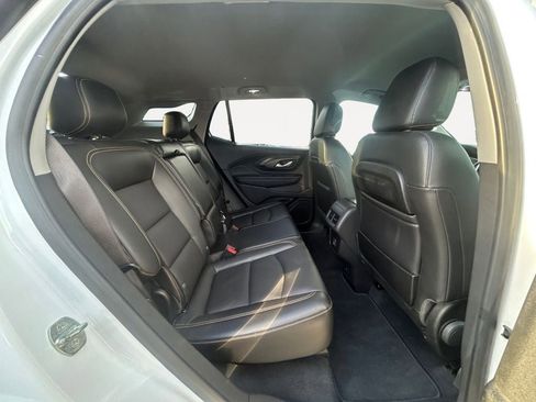 Used 2021 GMC Terrain SLT image 11