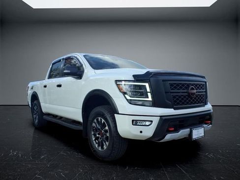 Used 2023 Nissan Titan PRO-4X w/ Pro-4x Convenience Package AWD/4WD image 1