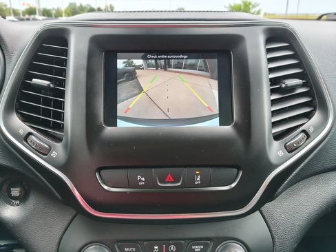 Used 2020 Jeep Cherokee Latitude Lux w/ Quick Order Package 26H Lux AWD/4WD image 26