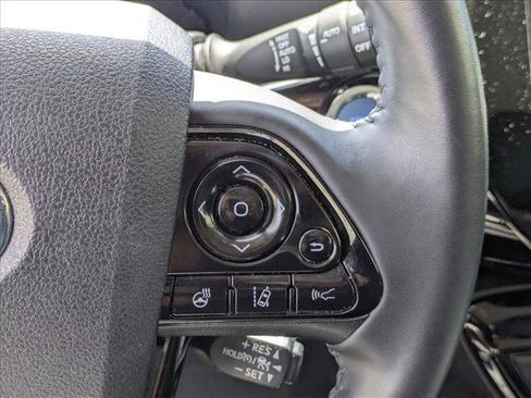 Used 2022 Toyota Prius XLE FWD image 10