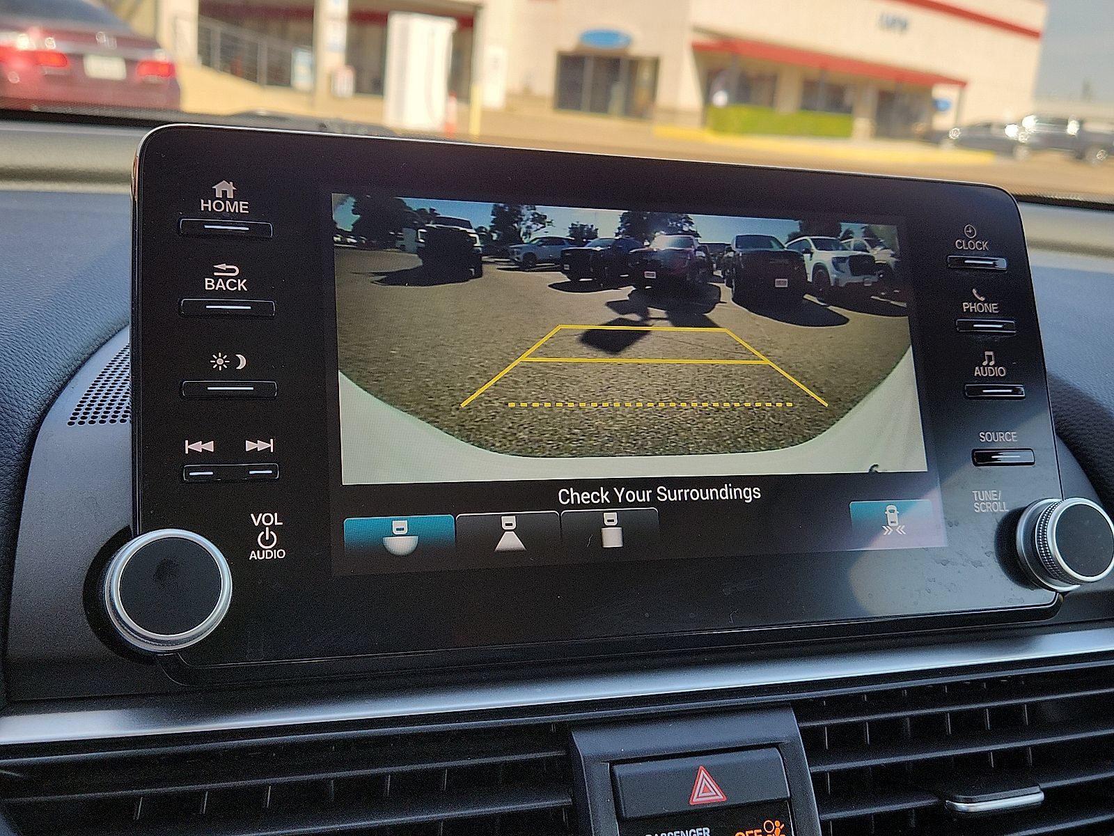 Used 2019 Honda Accord EX image 19