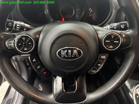 Used 2019 Kia Soul + image 23