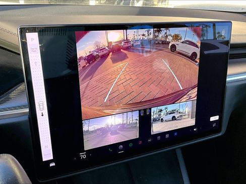 Used 2022 Tesla Model S Plaid image 20