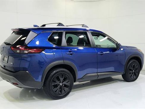 Certified 2022 Nissan Rogue SV w/ SV Premium Package AWD/4WD image 8