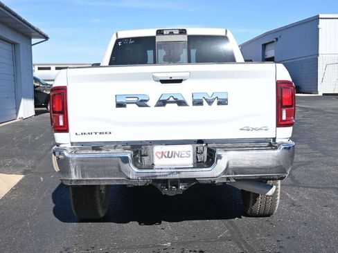 New 2025 RAM 2500 Limited image 10
