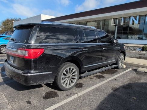 Used 2020 Lincoln Navigator L Reserve image 2