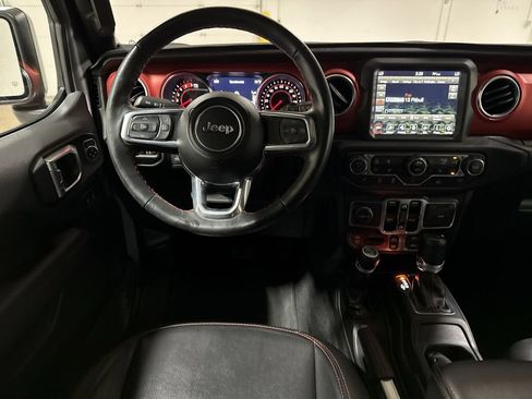 Used 2021 Jeep Wrangler Unlimited Rubicon AWD/4WD image 11