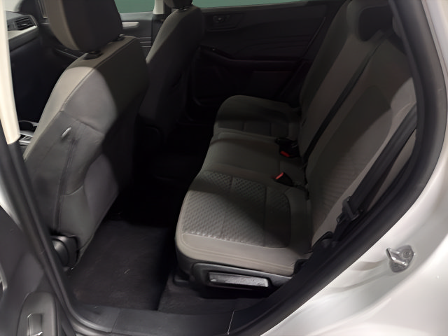 Used 2022 Ford Escape SE FWD image 12