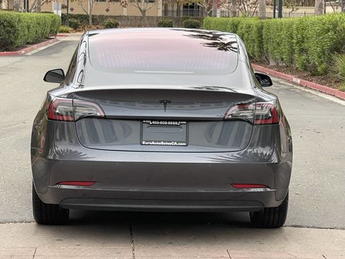 Used 2018 Tesla Model 3 Long Range image 5