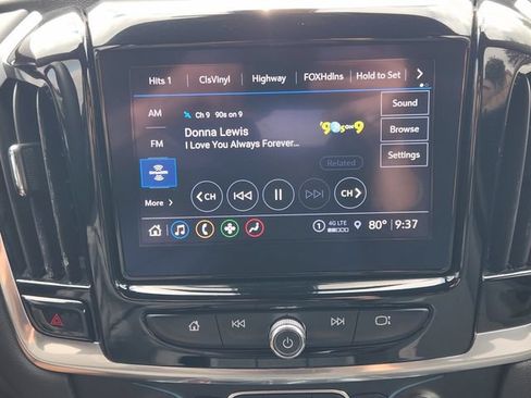 Used 2023 Chevrolet Traverse LT FWD image 5