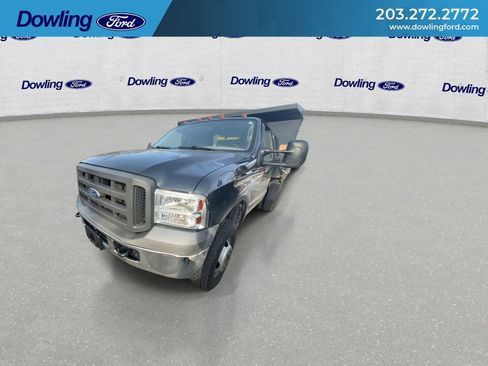 Used 2005 Ford F350 4x4 Regular Cab DRW Super Duty image 6