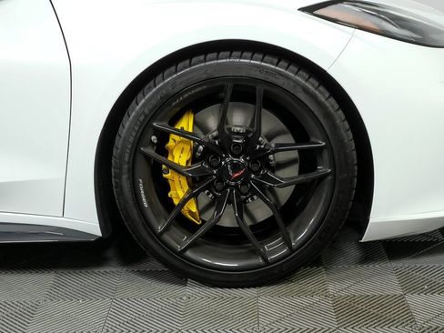 Used 2025 Chevrolet Corvette Z06 image 35