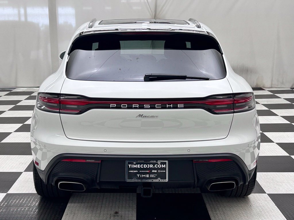 Used 2024 Porsche Macan AWD/4WD image 6