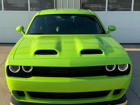 Used 2023 Dodge Challenger SRT Hellcat w/ Driver Convenience Group image 2