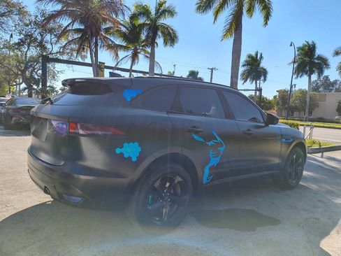 Used 2018 Jaguar F-PACE Premium AWD/4WD image 11