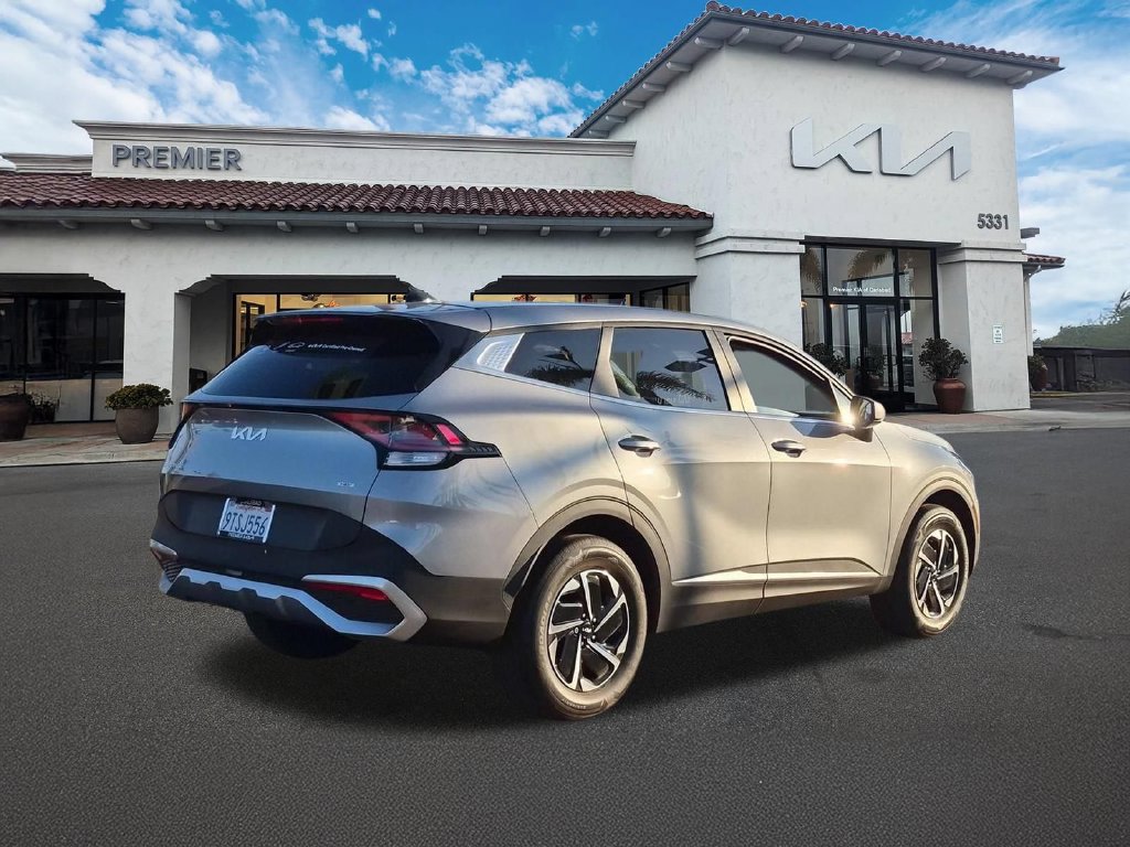 Certified 2025 Kia Sportage LX AWD/4WD image 8