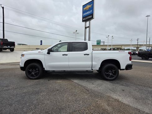 New 2026 Chevrolet Silverado 1500 LT Trail Boss w/ Convenience Package II AWD/4WD image 2