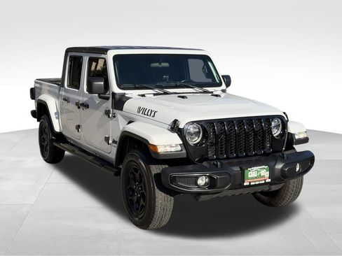 Used 2022 Jeep Gladiator Sport AWD/4WD image 3