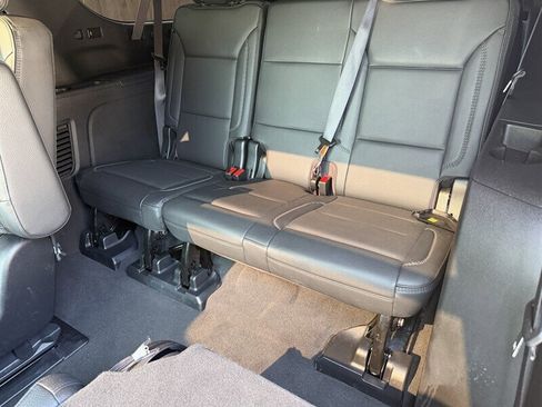 Used 2023 GMC Yukon XL Denali image 24