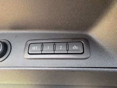 Used 2022 Chevrolet Equinox Premier AWD/4WD image 13