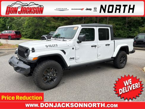Used 2025 Jeep Gladiator Sport AWD/4WD image 1
