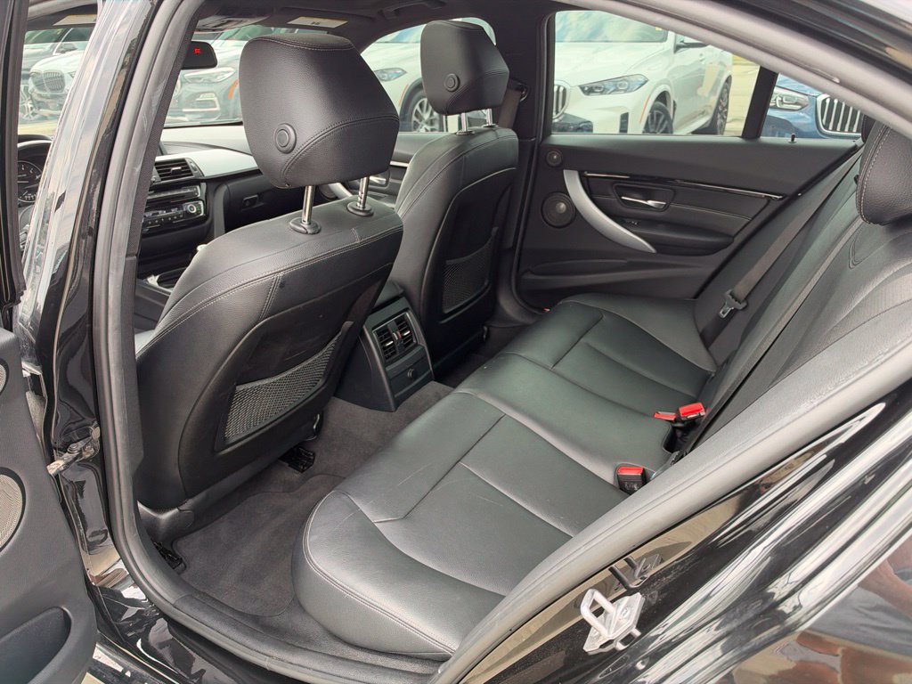 Used 2018 BMW 340i Sedan RWD image 18