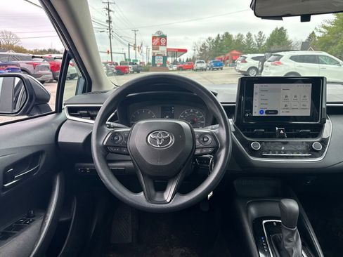 Used 2023 Toyota Corolla LE image 14