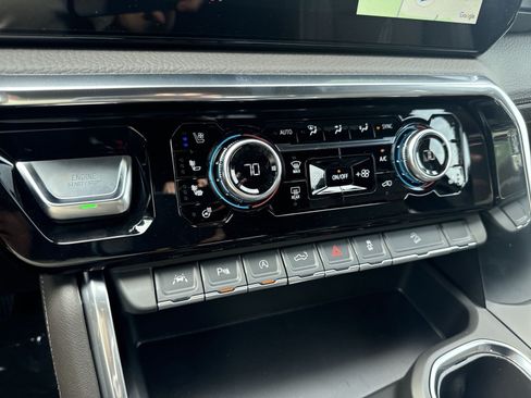 New 2026 GMC Sierra 1500 Denali AWD/4WD image 18