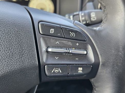 Certified 2022 Hyundai Kona Limited w/ Cargo Package image 25