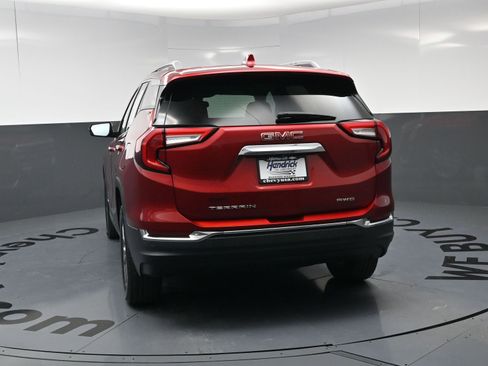 Used 2022 GMC Terrain SLT AWD/4WD image 8