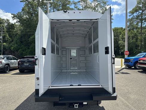 New 2025 Chevrolet Express 3500 w/ Power Convenience Package RWD image 23