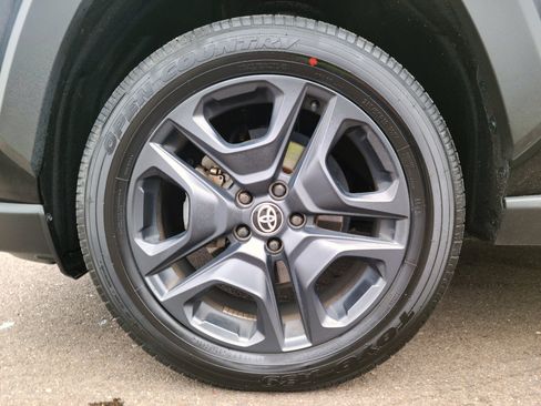 Used 2024 Toyota RAV4 Adventure image 22