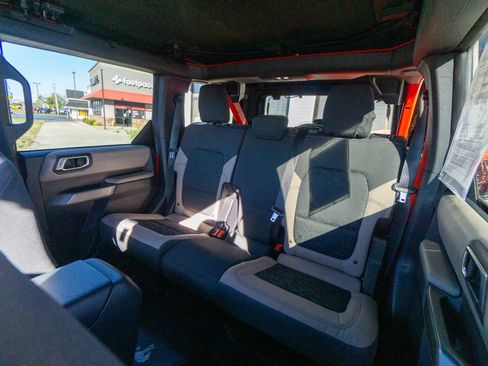 Used 2023 Ford Bronco Wildtrak AWD/4WD image 31