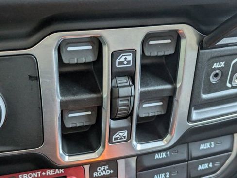 Used 2026 Jeep Wrangler Unlimited Rubicon AWD/4WD image 20