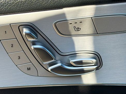 Used 2022 Mercedes-Benz GLC 300 image 25